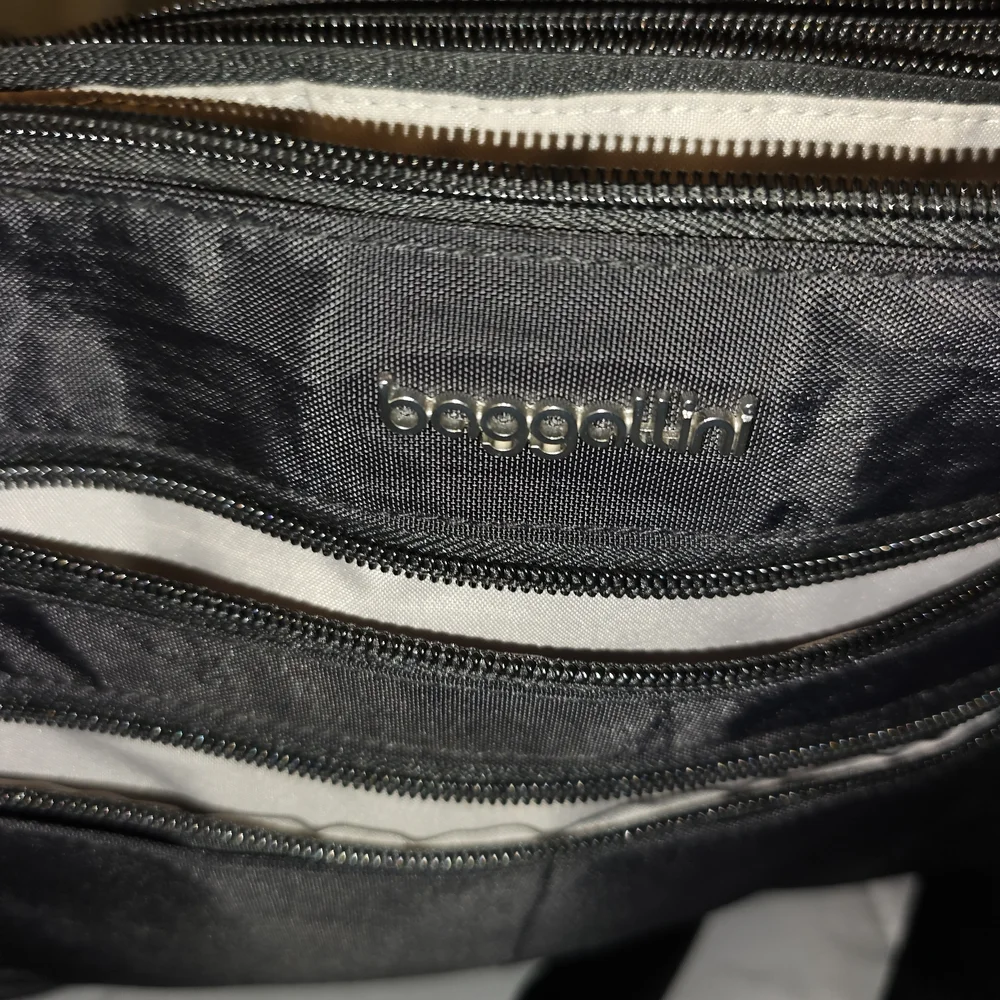 Baggallini Cross Body Purse NWOT - Picture 5 of 6